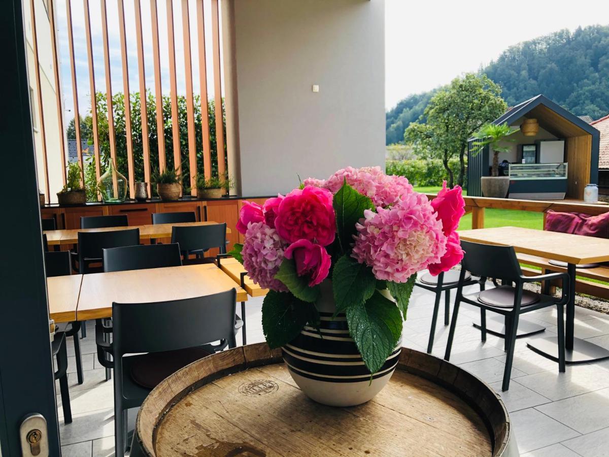 Na Vasi Restavracija In Prenocisca Hotel Skofja Loka ภายนอก รูปภาพ