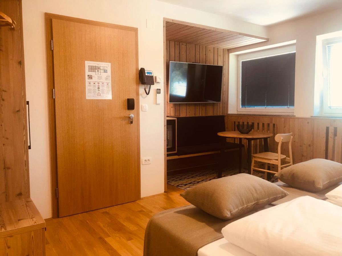Na Vasi Restavracija In Prenocisca Hotel Skofja Loka ภายนอก รูปภาพ