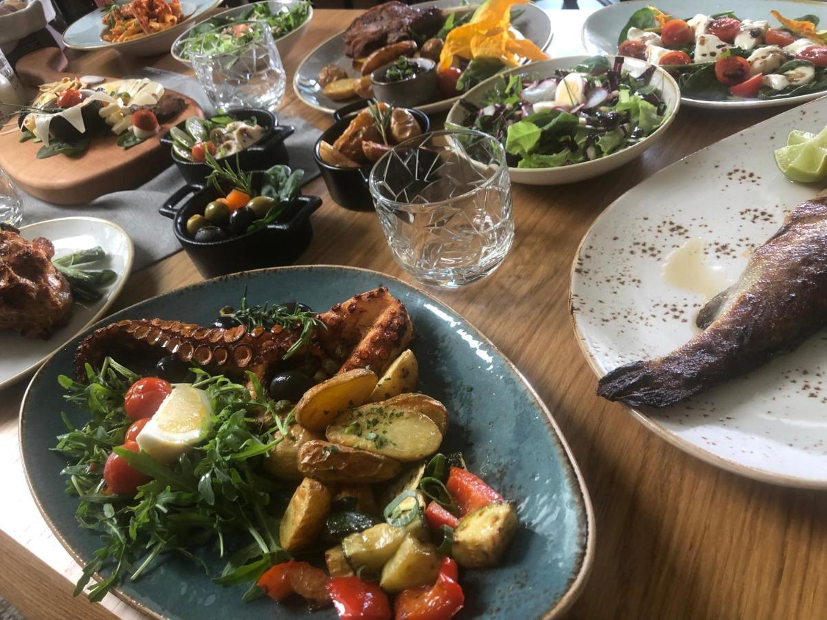 Na Vasi Restavracija In Prenocisca Hotel Skofja Loka ภายนอก รูปภาพ