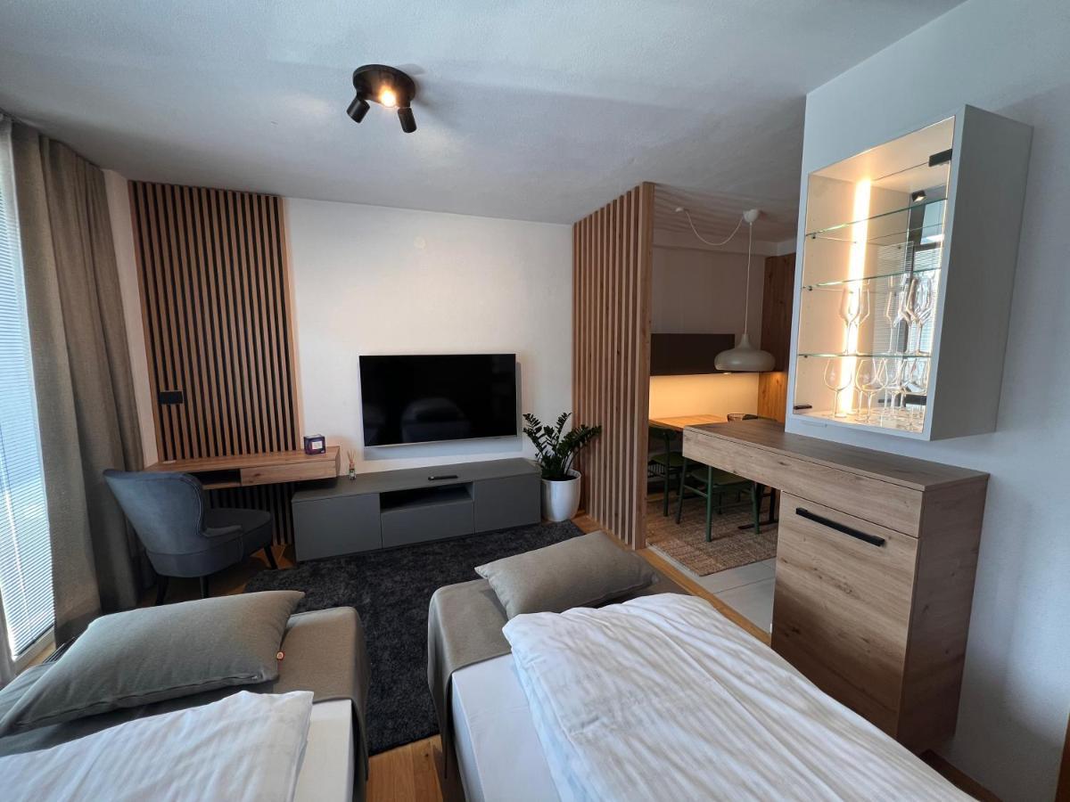Na Vasi Restavracija In Prenocisca Hotel Skofja Loka ภายนอก รูปภาพ