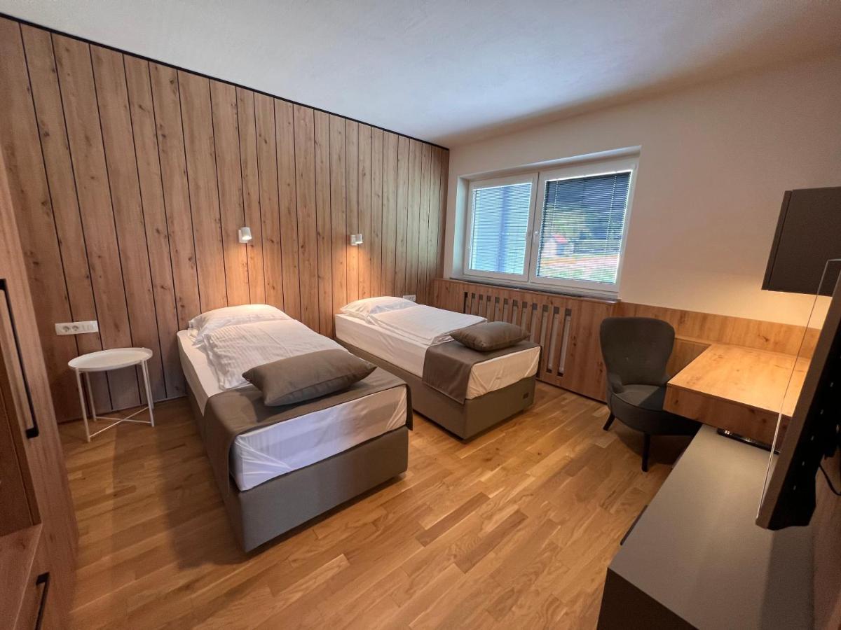 Na Vasi Restavracija In Prenocisca Hotel Skofja Loka ภายนอก รูปภาพ